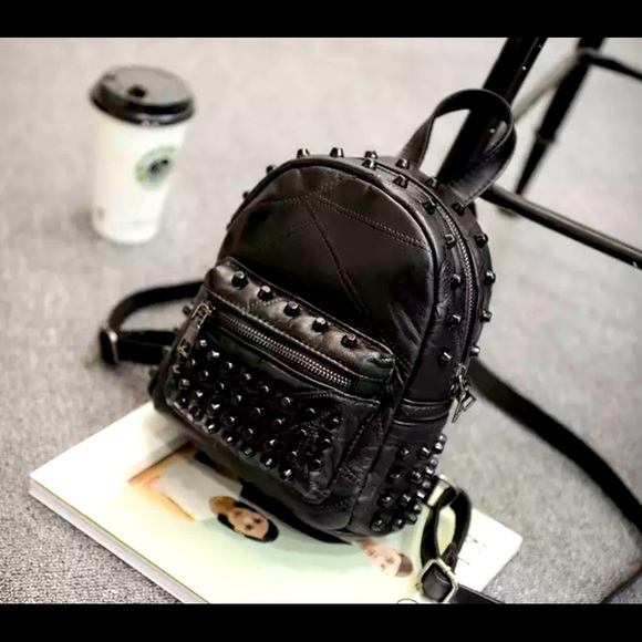 Handbags - Small backpack